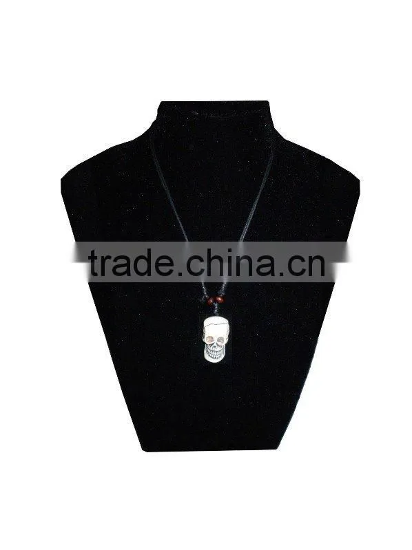 Halloween skull necklace
