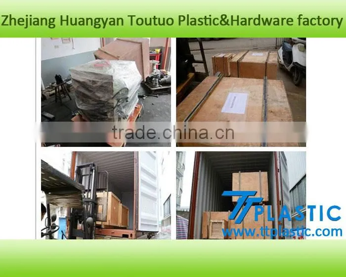 Auto windshield tank wiper reservoir blow molding