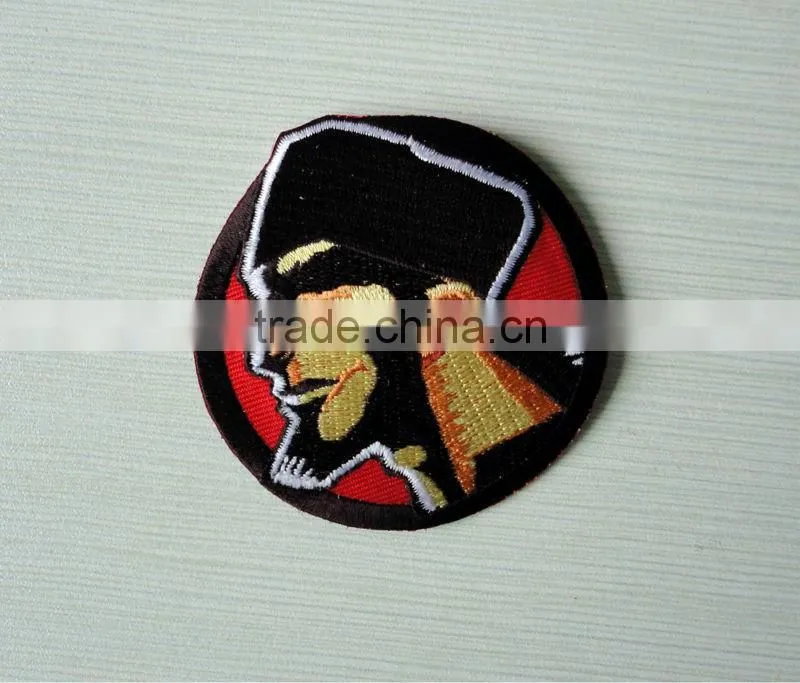 2016 China super embroidery patch and badge labels for clothing