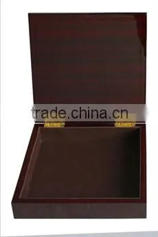 Luxury Cherry High Gloss Chocolate Box, High Quality Wedding Giveaways