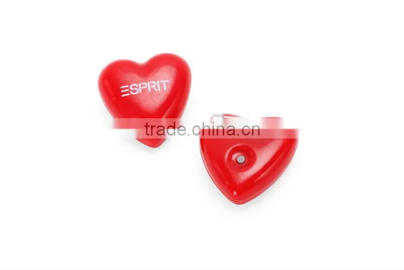promotional gift plastic led blinking heart badge with sound module