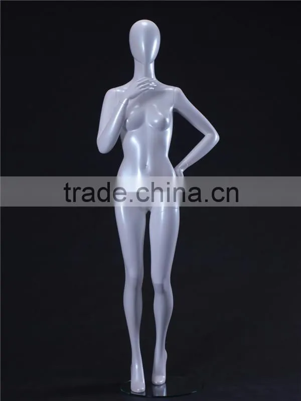 Christmas window display female mannequins