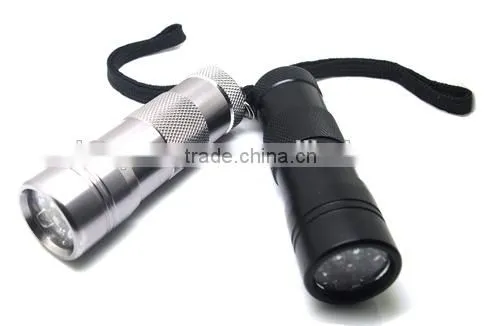 TE070 2015 Promotion Aluminum zoom in and out 12LED Flashlight