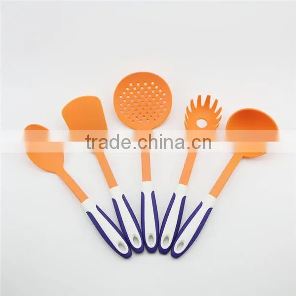 Best selling nylon material fancy kitchen utensils
