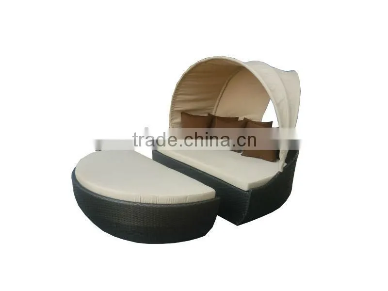 Outdoor Waterproof Garden Rattan Sleeper Sofas Set
