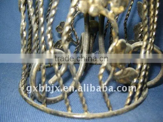 Gold wire decorative tea-light holder craft
