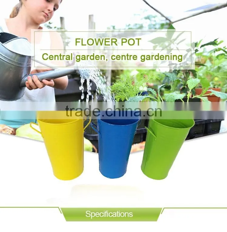 Wrought iron types of flower candle vase