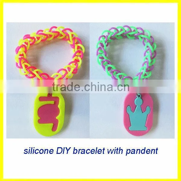 2013 new design DIY silicone bracelet with pandent