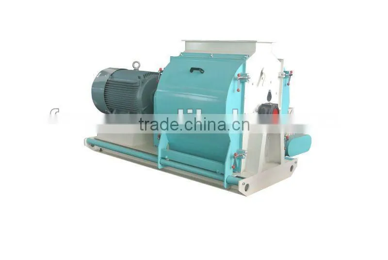 Wide hammer mill