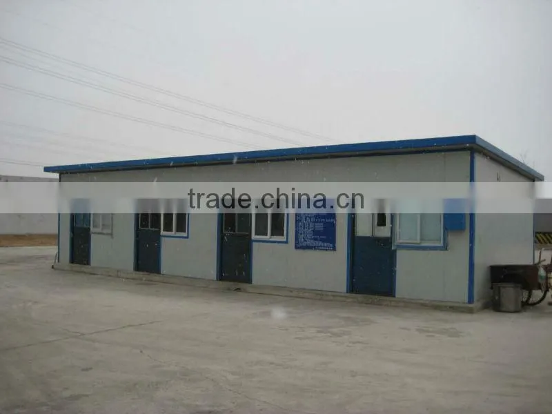 Prefabricated steel frame sandwich panel house