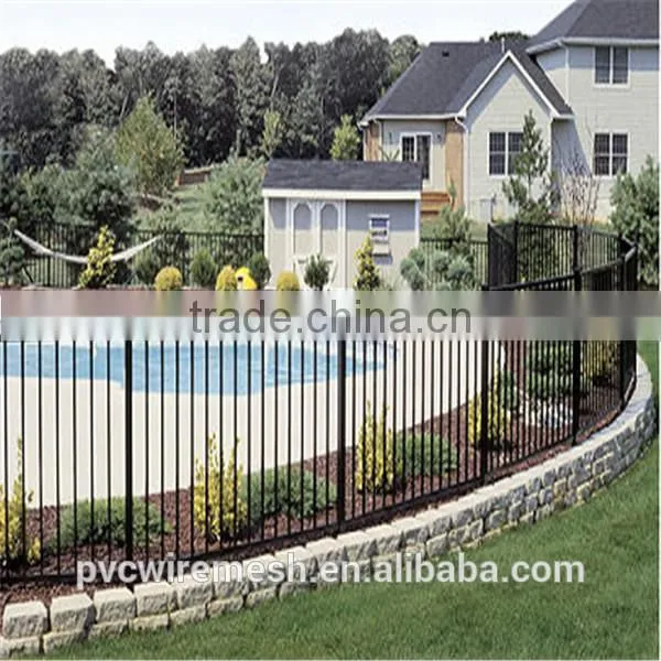 Temporary pool fence