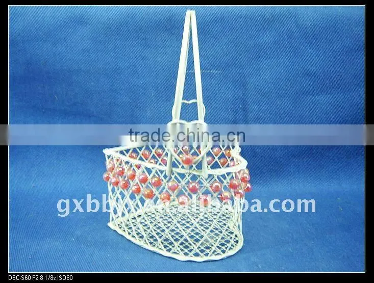 White heart shaped storage wire latest design fruit basket decorative with red pearl