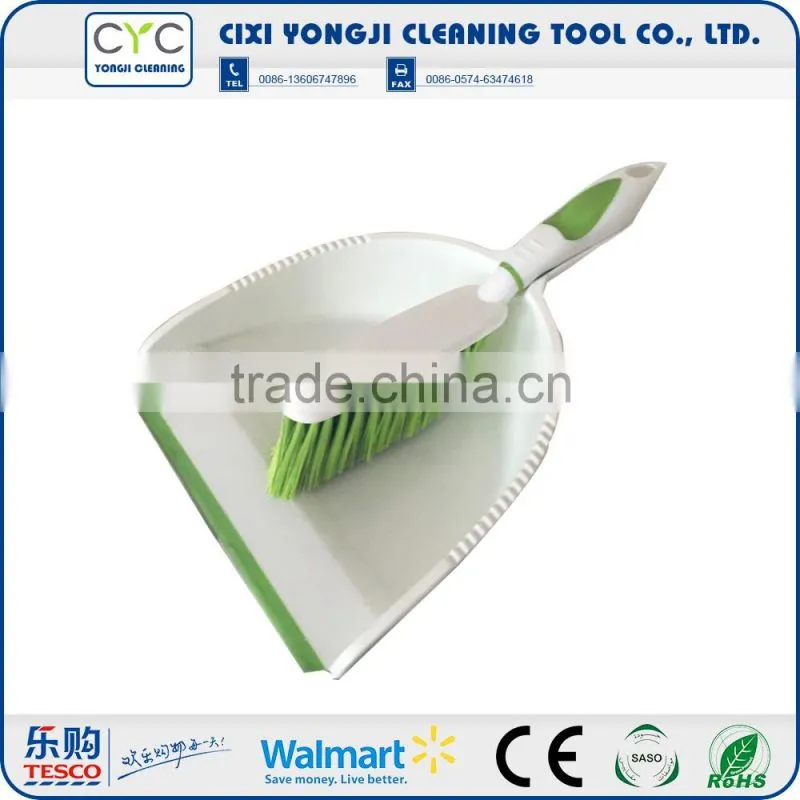 Easy Clean Out pet cleaning grooming brush