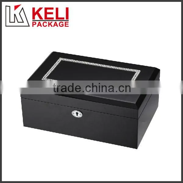 Glossy painted applique wooden coin box