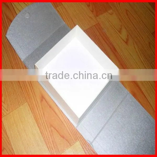 Custom Folding Magnet Packaging Box for Clothing Wholesale