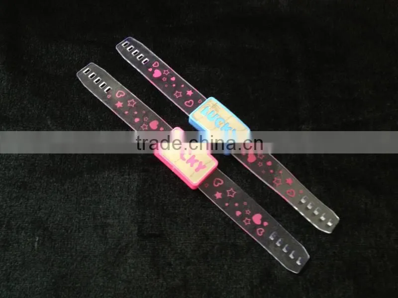 2015 China manufactuer flashing OEM words watch motion led light bracelet
