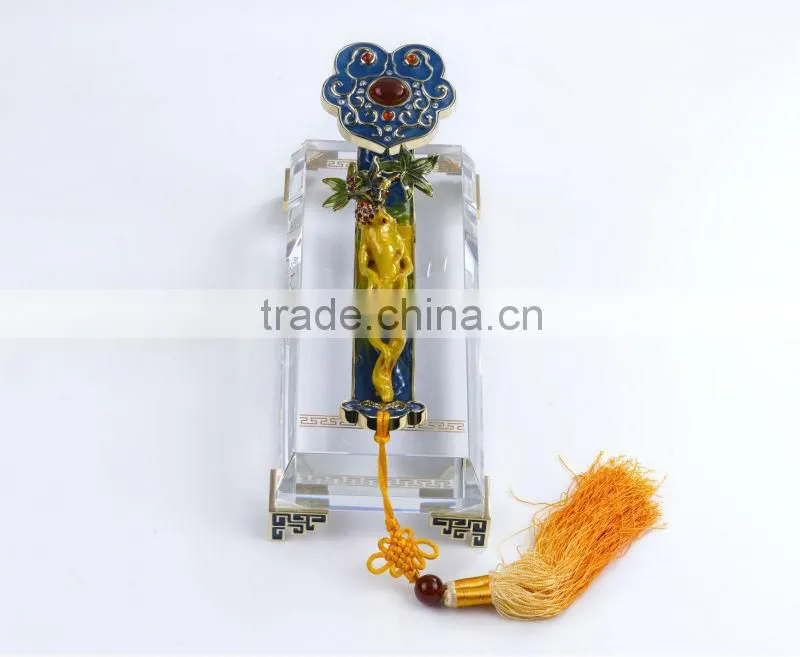 RORO Chinese Trational Wish Ruyi ginseng enamel crystal glass decorative article for home decoration/gift