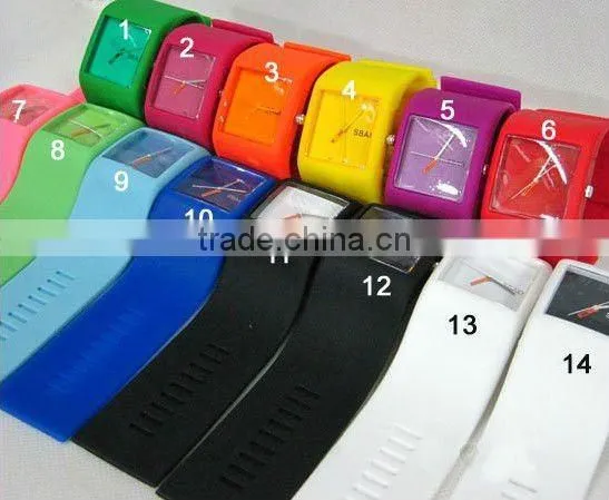 New fashion interchangeable strap silicone jelly watch