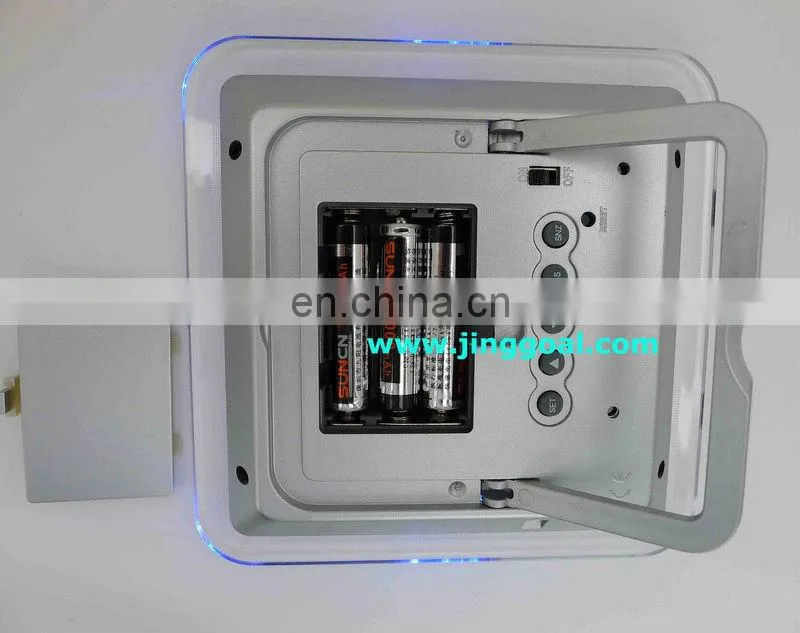 Mirror clock