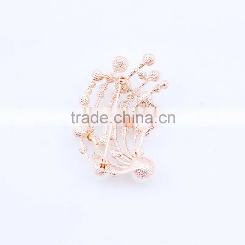 Fashion design hot sale charming ladies brooch rhinestone pearl shaped jewelry