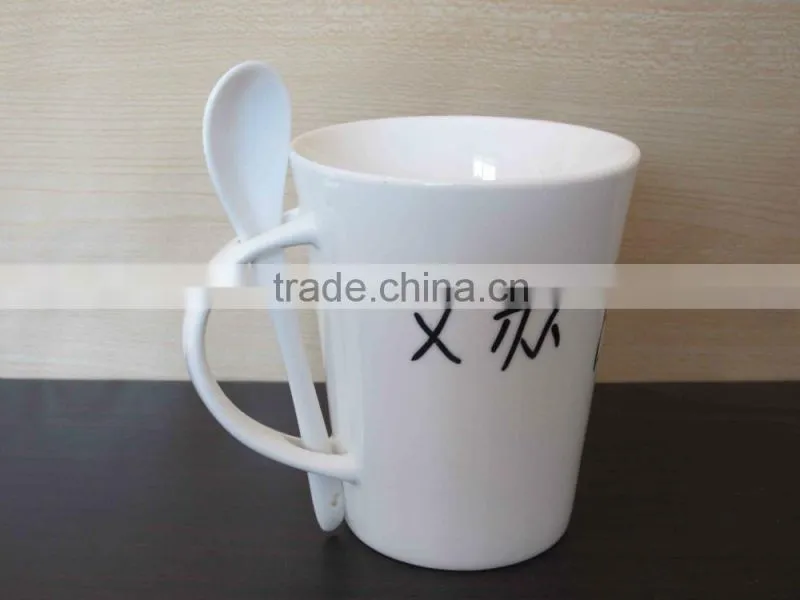 Housewares 12oz ceramic cups and mugs