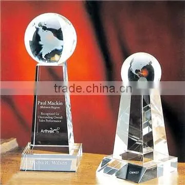Wholesale custom made globe crystal trophy with black base for business gift