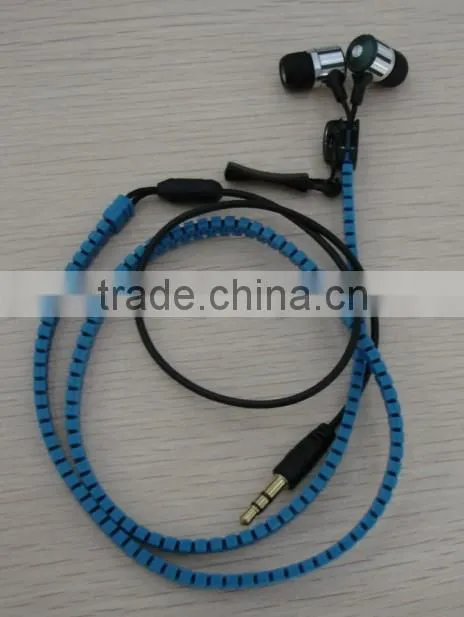 hot chinese girl,zipper earphone,earphone zipper