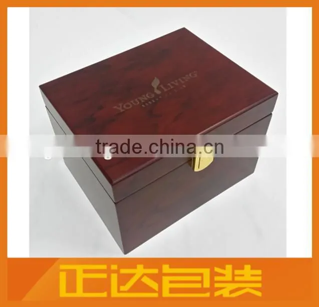 Guangzhou Factory Custom Lacquered Wooden Display Box