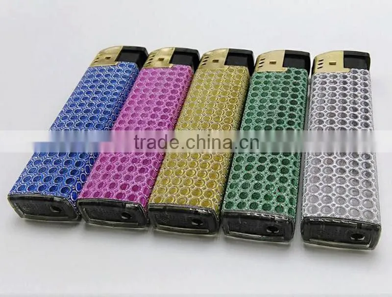 Bright colors gold cap windproof cigarette case with win lighter rhinestone