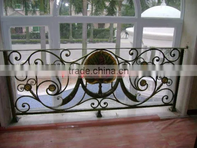 2015 Top-selling modern steel iron balcony fence