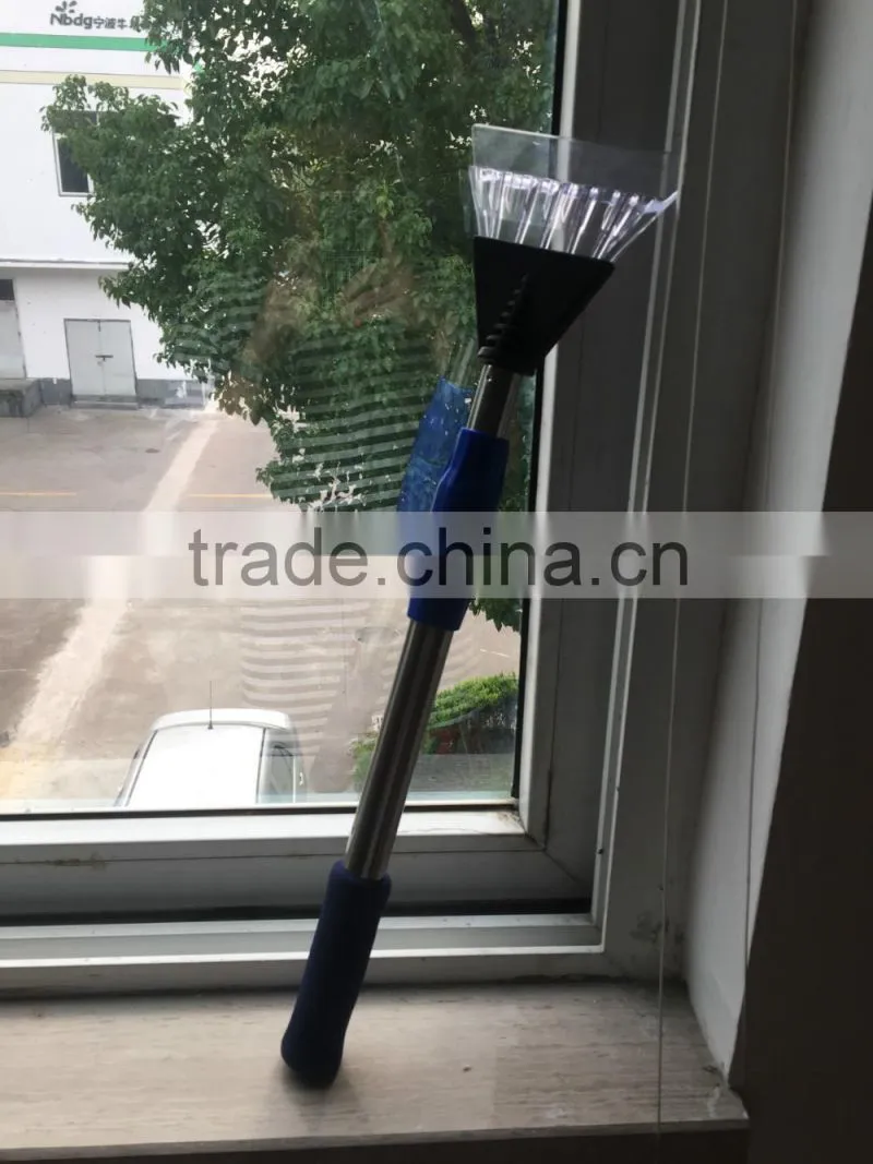 2015 Wholesale cheap custom plastic car snow shovel ice scraper