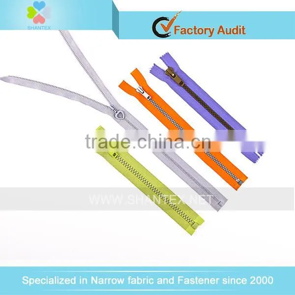 High quality big teeth plastic zipper