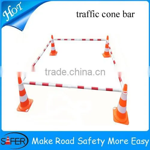 Adjustable traffic cone bar