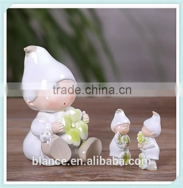resin elfin figurine lovely elfin statue for home decoration