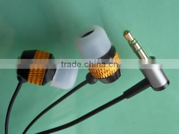 Factory design bright 3.5mm in-ear stereo earphones colful and metallic