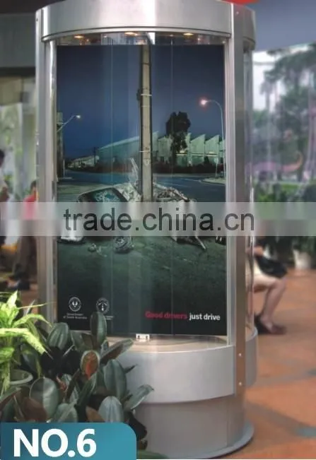 Scrolling advertising lightboxes