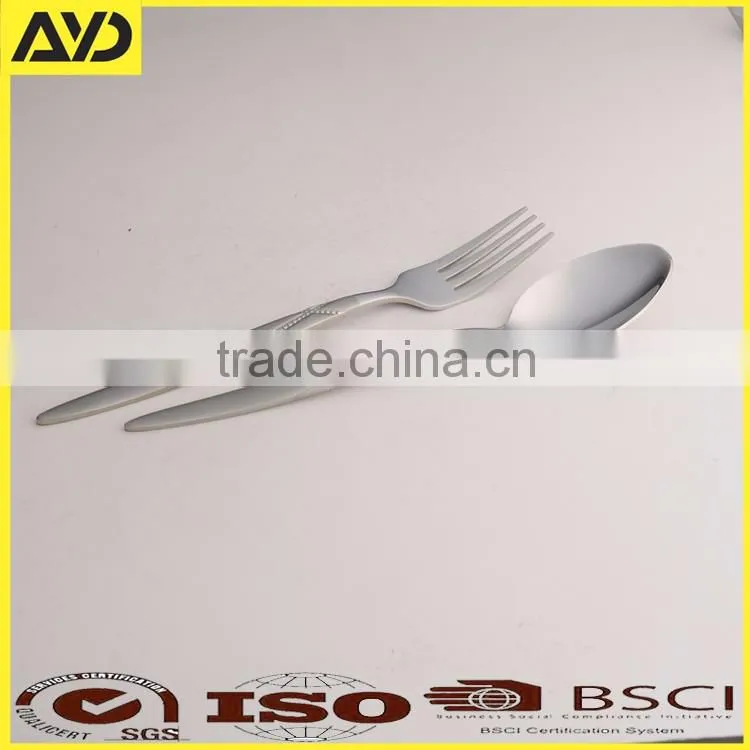 24Piece Luxury 18/10 Steel Cutlery Set with Lifetime Guarantee