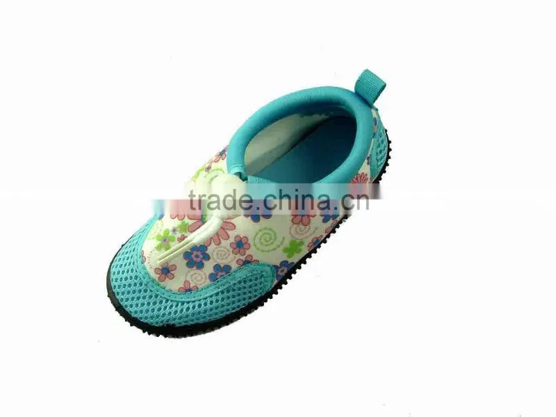 cute durable children injection beach aqua disposable water shoe