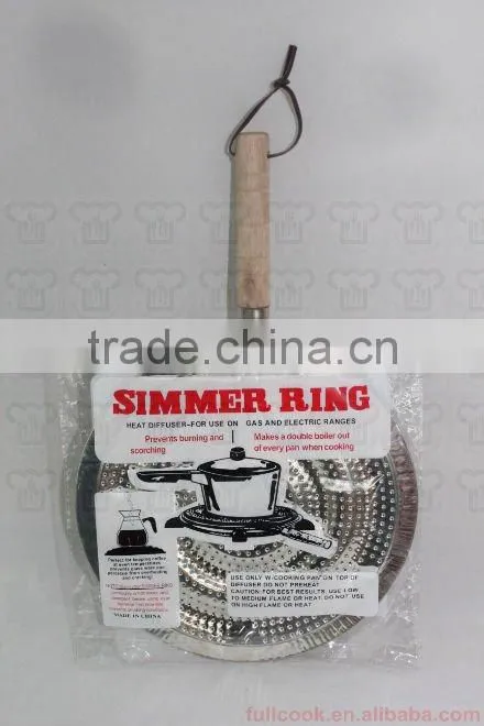 CUISINE ESSENTIAL! SUPER SIMMER RING W/WOODEN HANDLE