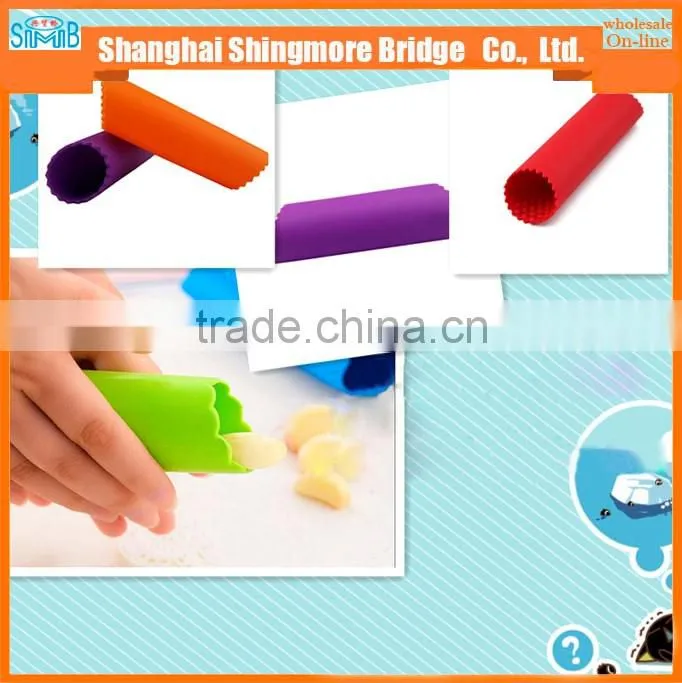2017 china hot selling good quality silicone peeler for garlic with cheap price