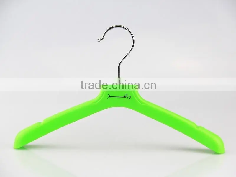 IMY-502 green plastic childrens hanger customized