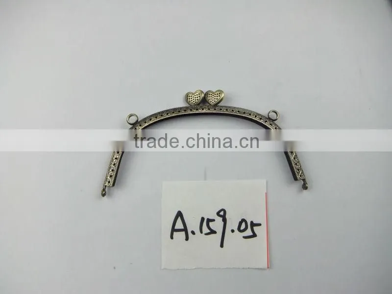 NEW!Antique Brass Metal Sewing Purse Frame China Direct Supplier DIY Purse Frame With Heart Shape Clasp