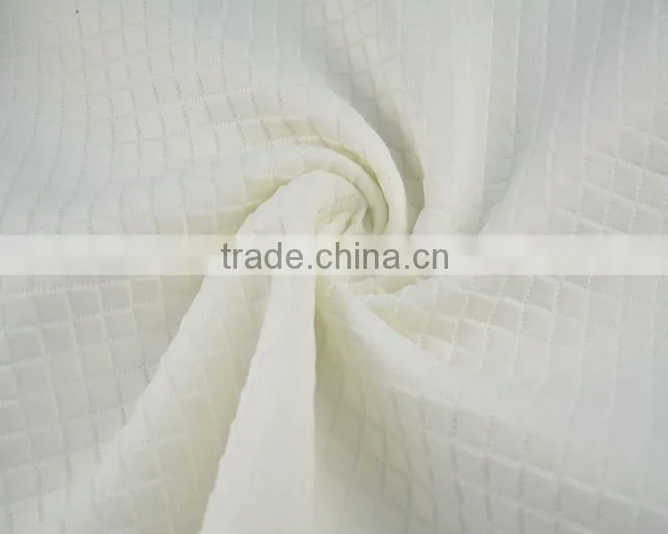 Jiufan Textile Embossed Scuba 100% Polyester Fabric White Checks Jacquard Fabric
