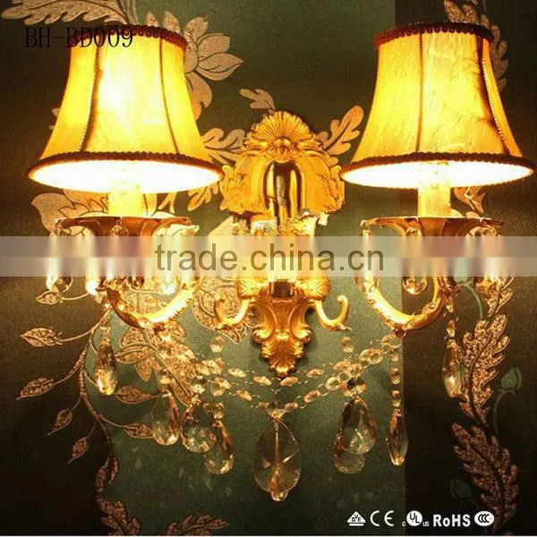Quality custom-made iron adornments wall lamp/wall light