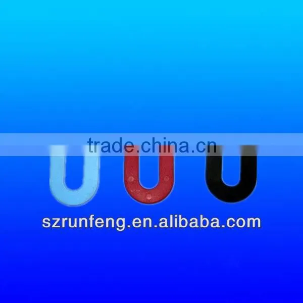 Plastic injection mold and plastic spacer