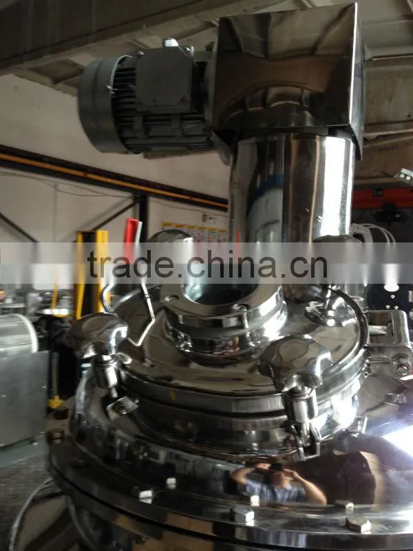 Movable gelatin melting tank with vacuum system