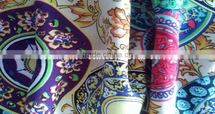 Woven print 100% viscose/rayon fabric for garment