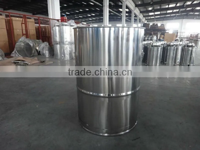 Stainless steel transport tank with sealing lid
