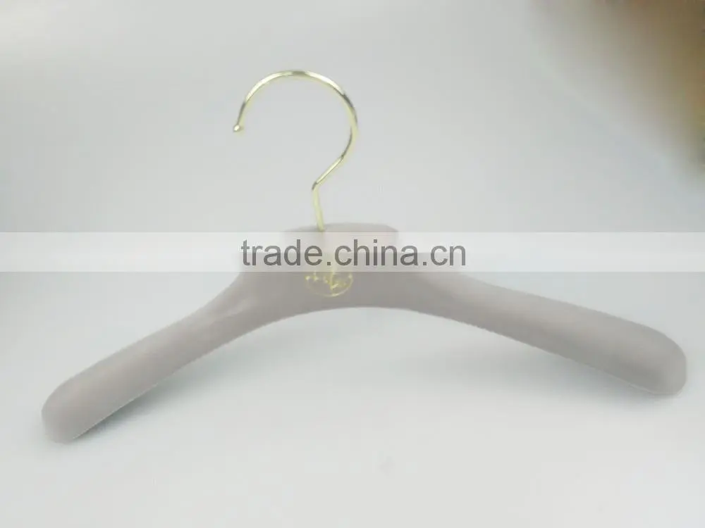 HA7068 gray fashionable new style clothes hanger plastic coat hanger