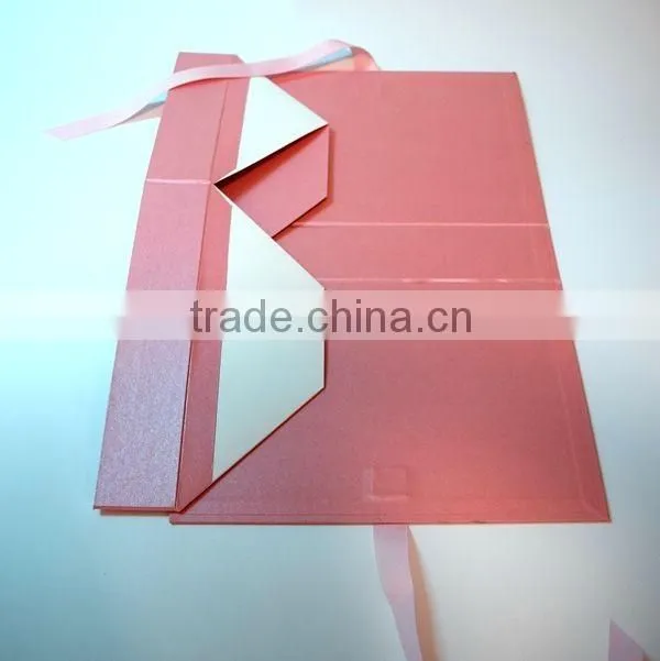 Costom printed luxury foldable boxes pp with ribbon
